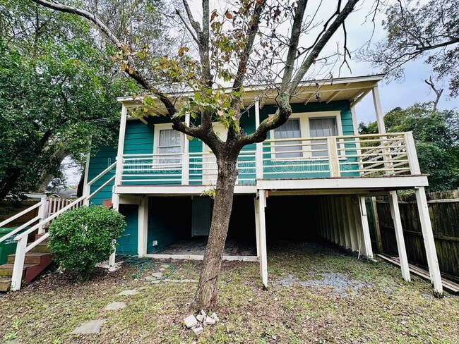 Building Photo - 1722 1/2 Orange St