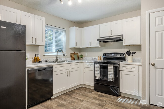 Interior Photo - Park at Northside