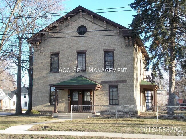 Building Photo - 247 Burton St SW Unit 1 Rental