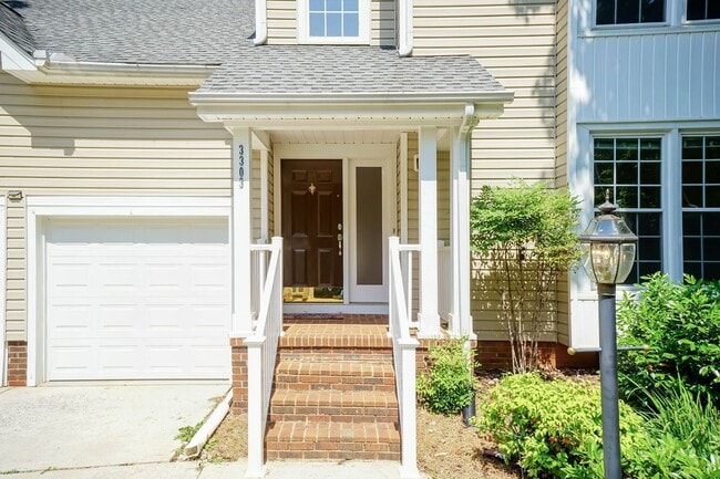 Photo - IMMACULATE Family Home!