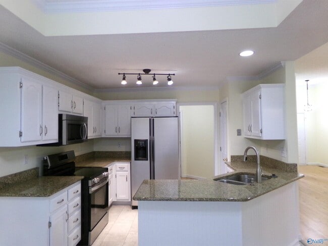 Photo - 141 Freedom Way