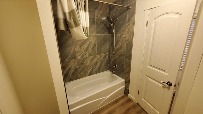 Photo - 7 Woody Creek Dr