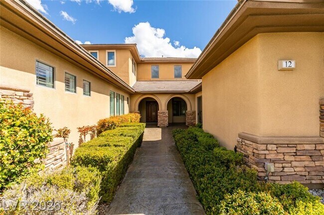 Photo - Elegant Anthem Country Club Residence with Spa, Balcony & 3-Car Garage