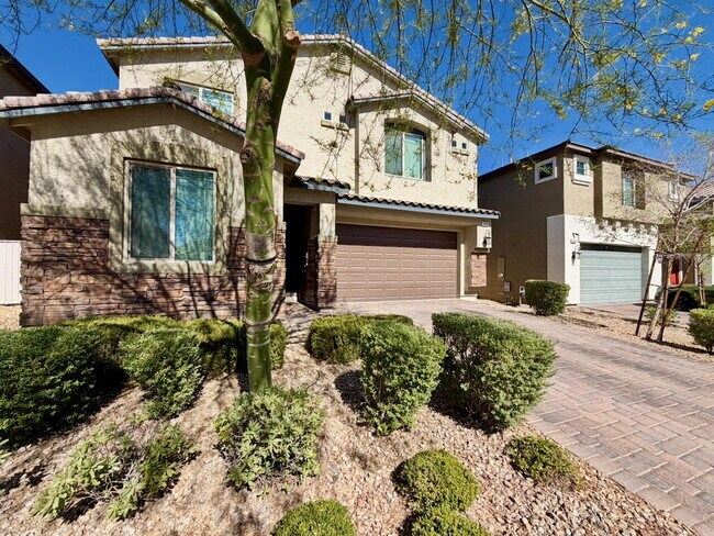 Beautiful 2260sqft 3bed 2.5bath with tile downstairs, carpet in Den & Living Room