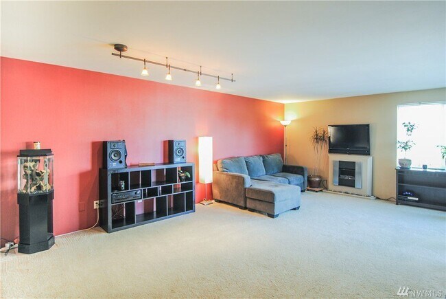 Photo - Great Location!!!