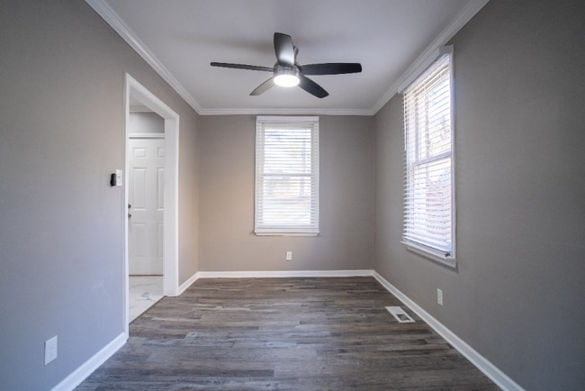 Photo - 2912 Glenwood Ave SE