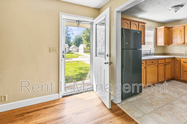 Photo - 2609 Crawford. St.