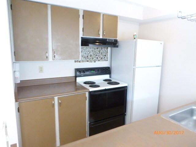 Photo - 1 Bed 1.5 Bath 2 Story Townhome in Hampton...
