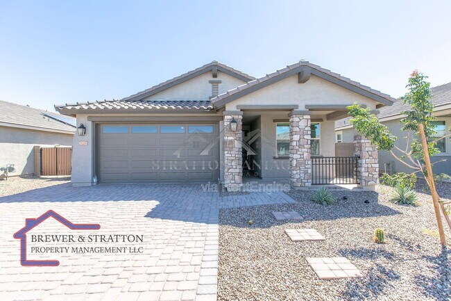 Building Photo - 15243 W Latham St