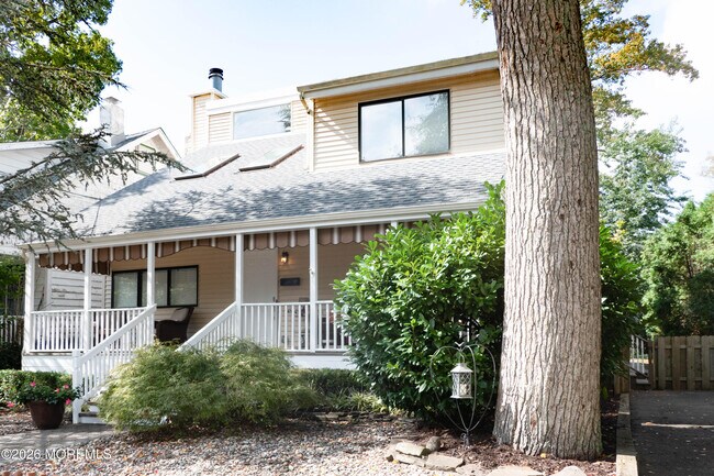 Photo - 480 Staffa St