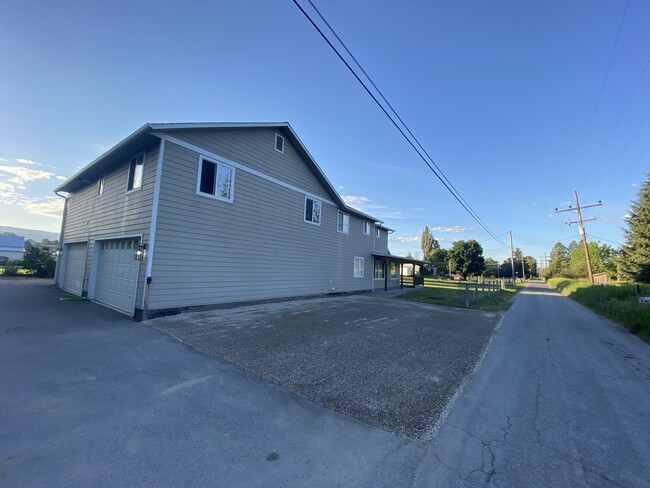 Photo - 288 Doran Ln Unit B