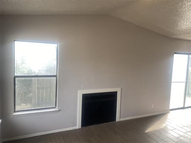 1407 Churing Dr