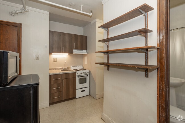 Shared Studio A-B - 5748 Blackstone By 3L Living