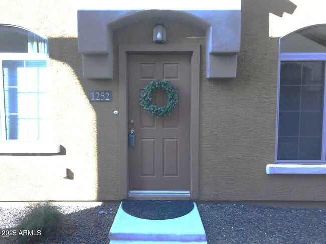 Building Photo - 2725 E Mine Creek Rd