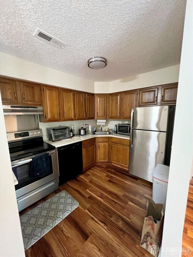 Photo - 2304 Aspen Dr