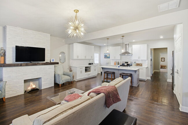 Photo - 1488 Beecher St SW