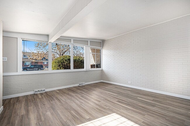 Photo - Newly Renovated 2Bed/1Bath Duplex in Park Hill
