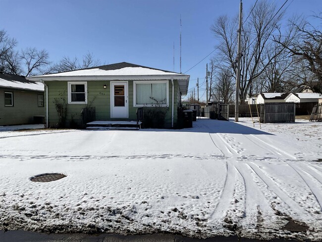 Building Photo - 2109 Tyler Ave Rental