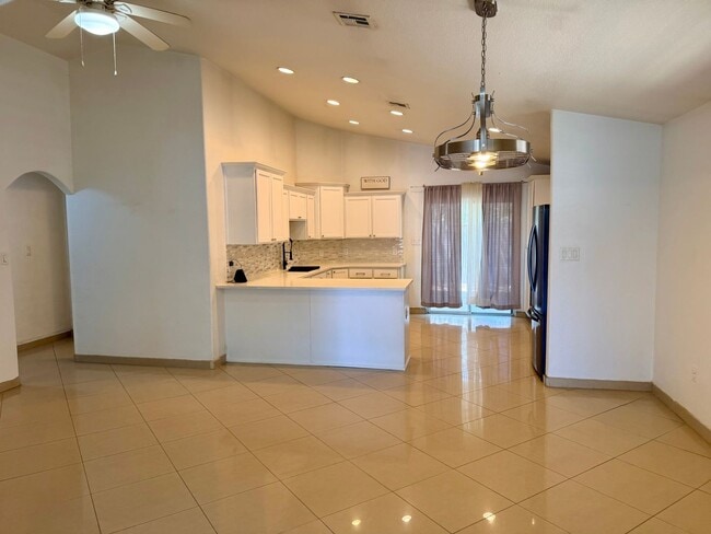 Photo - San Luis Large Home with Solar Panels and Fenced Back Yard ( Incluye Solares)