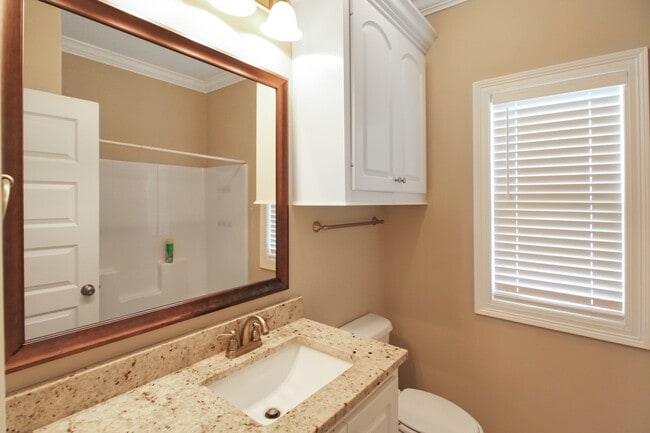 Photo - 203 Buttonwood Ln