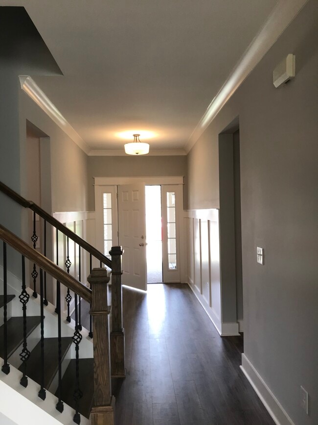 Photo - 3038 Oxford Dr