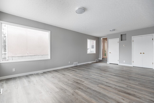 Photo - 1738 Quebec St