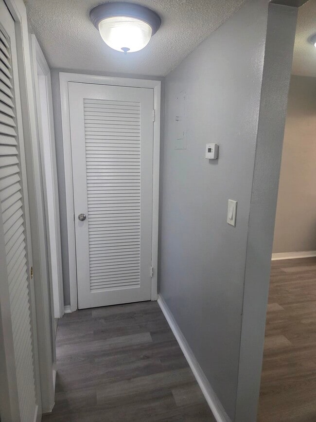 Photo - 2031 Dewey St Unidad 101 ADMIRAL CONDO