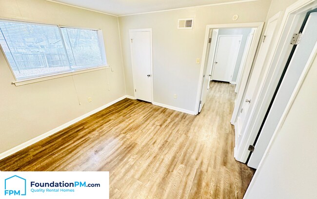 Photo - 3917 Range Line Rd