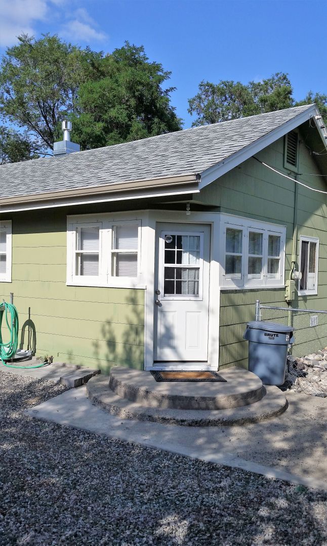 Photo - Charming 2 Bedroom Home Near Pioneer Park, Hospitals & Schools!