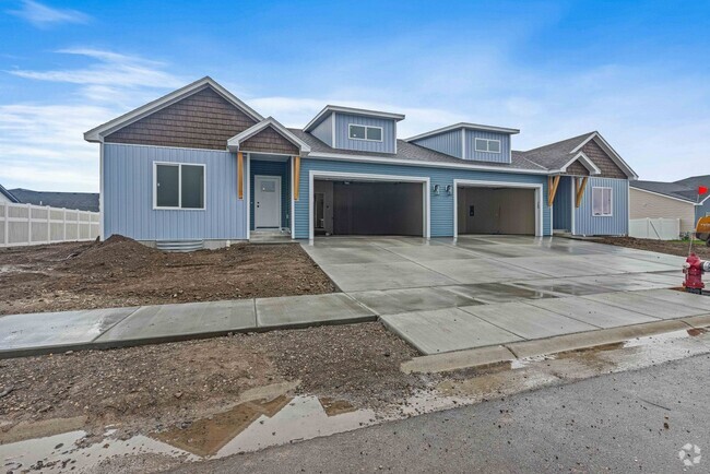 Building Photo - BRAND NEW BEAUTIFUL 5 BEDROOM 4 BATH TWIN ... Rental