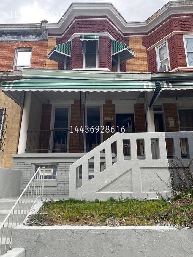 Photo - 733 E 23rd St Townhome