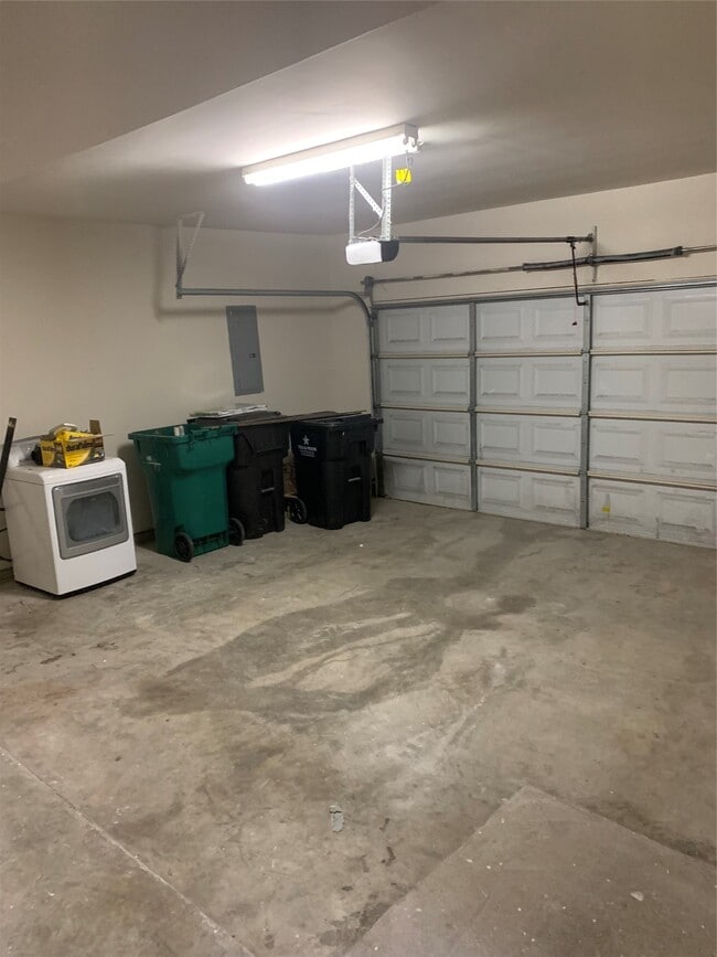 Building Photo - 14819 Horse Creek Ln