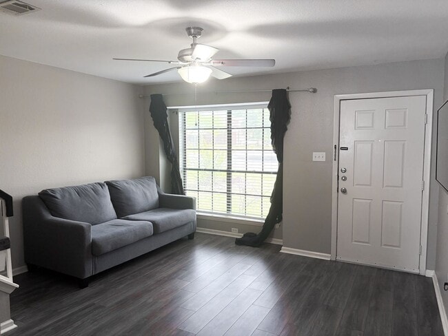 Photo - Updated 3-Bed Townhome Oasis in Copperfield | Greenbelt Views, Granite Kitchen & Move-In Ready!