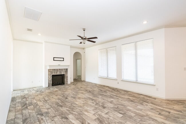 Photo - 9610 Kline Ave