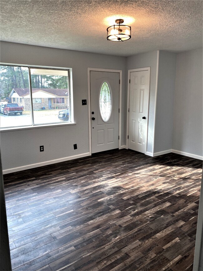 Photo - 508 Hickory St