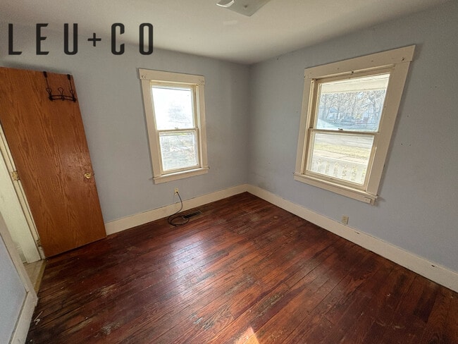 Photo - 304 E 8th Ave