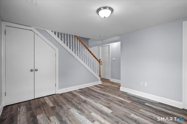 Photo - 38 Soundview Ave Unidad B