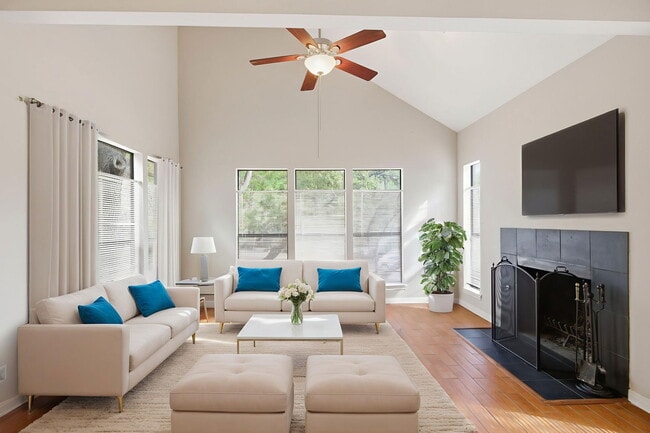 Photo - 6506 Cat Creek Trail