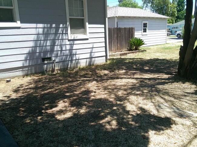 Photo - 905 Orange St