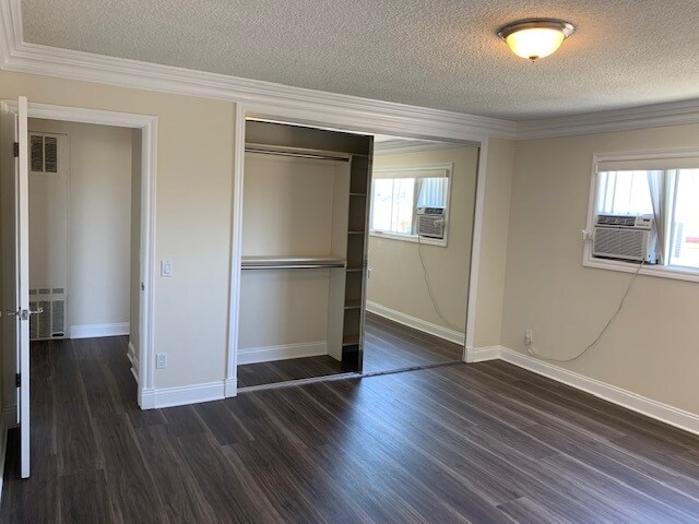 Photo - 1259 Ardmore N Ave Unit 207