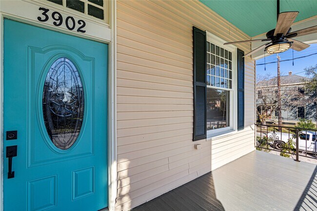 Photo - 3902 Bernardo De Galvez Ave Unit B