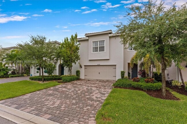 Building Photo - 4434 Ficus St Rental
