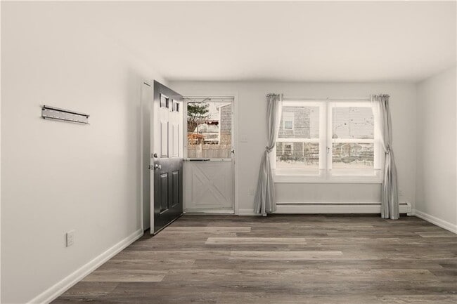 Photo - 1 Aquidneck Dr