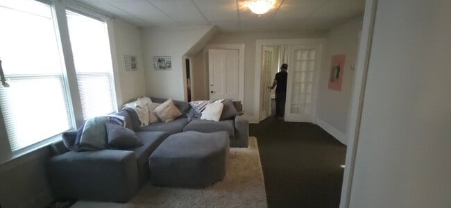Building Photo - 409 Lakeway Dr Rental