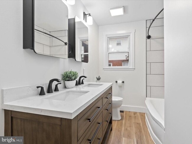 Photo - 1310 Delaware Ln