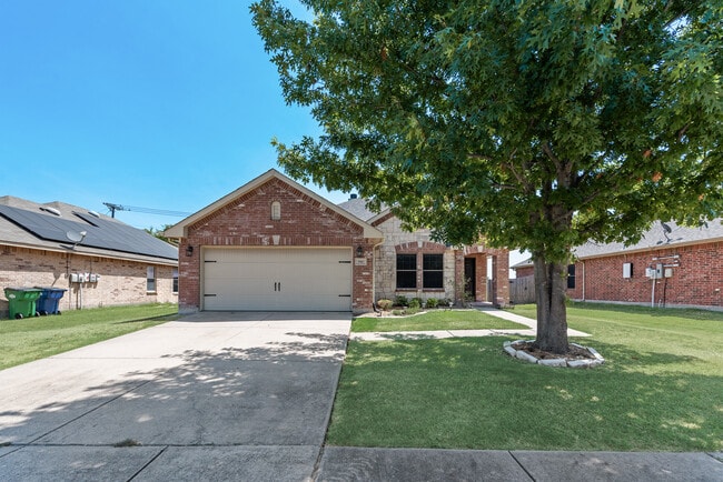 Photo - 550 Laurel Ln