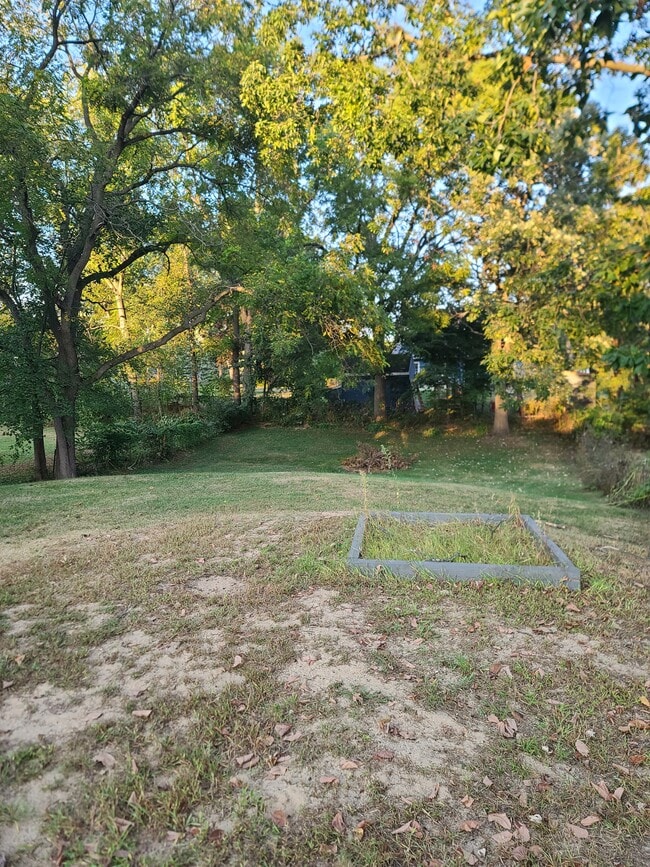 Photo - 8149 Antioch Rd