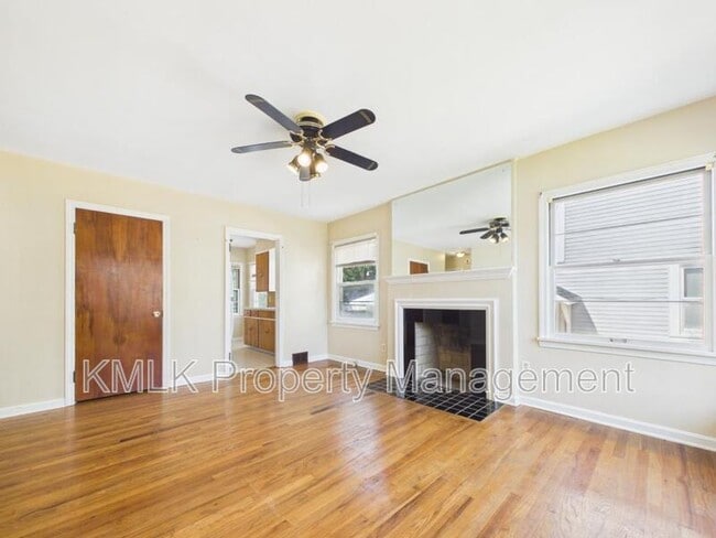 1274 Collinwood Ave