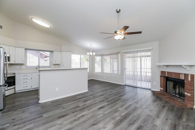 Photo - 6236 Colby St