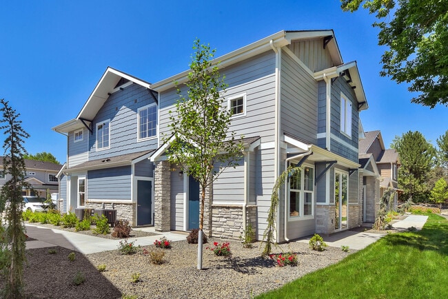 Building Photo - 4915 W Escalante Dr Unit B104